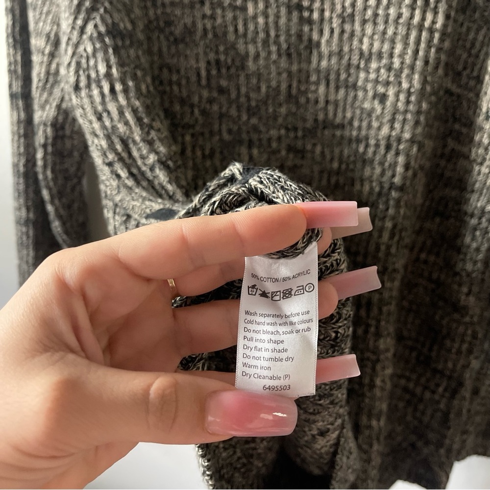 All About Eve Sweater - Picture 4 of 5
